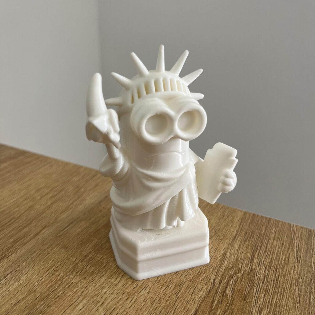 Minion estatua de la libertad