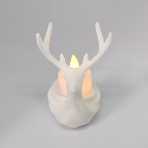 venado decorativo con vela artificial