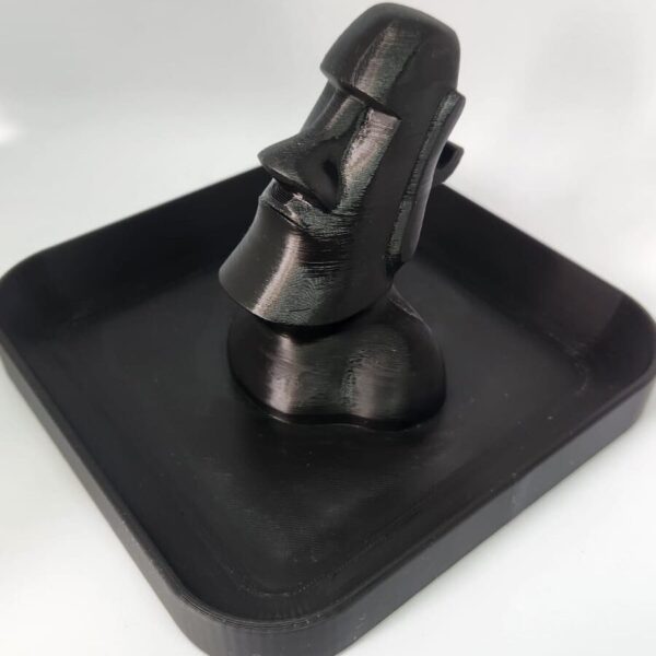 Organizador de gafas con bandeja para llaves estilo Moai en impresión 3D Organizador de gafas con bandeja para llaves estilo Moai en impresión 3D